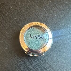 💕free bundle add on nyx eyeshadow